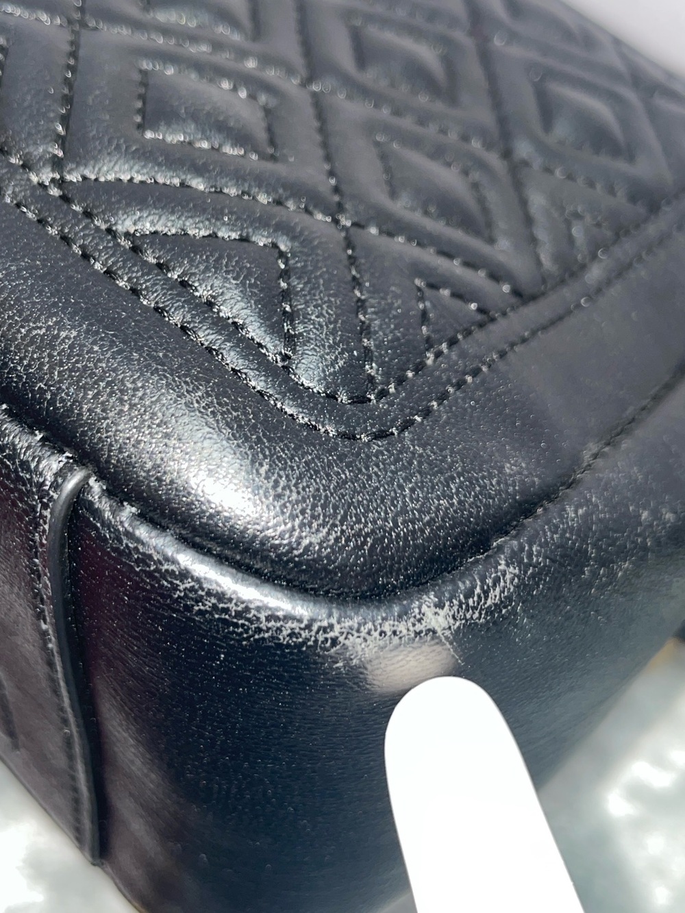Tory Burch ‘Fleming’ Quilted Top Handle Satchel - Picture 6 of 16